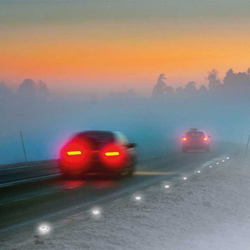 Captafaros retro reflectants de vidre