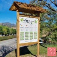 Cartelleres de fusta per a senyalització exterior