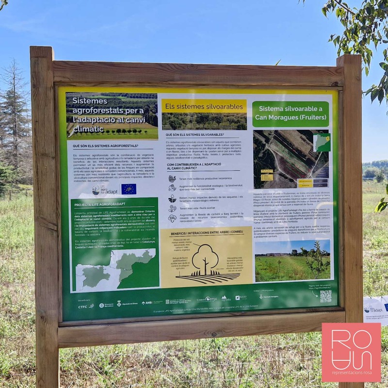 Cartellera de fusta sense teulada LIFE