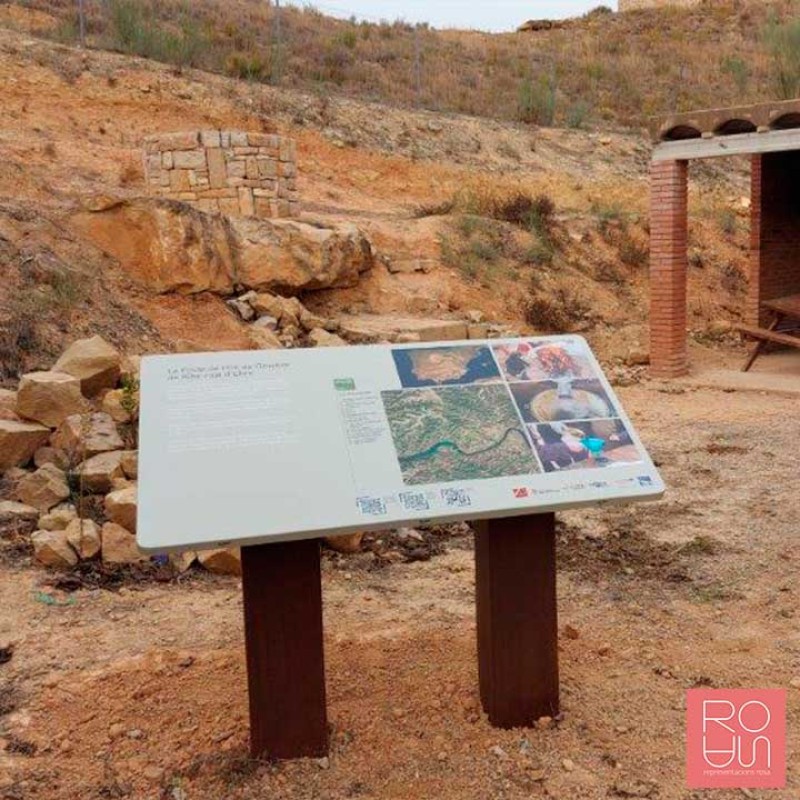 Faristol d'Acer Corten per a Vinyes | Senyalització Enoturisme